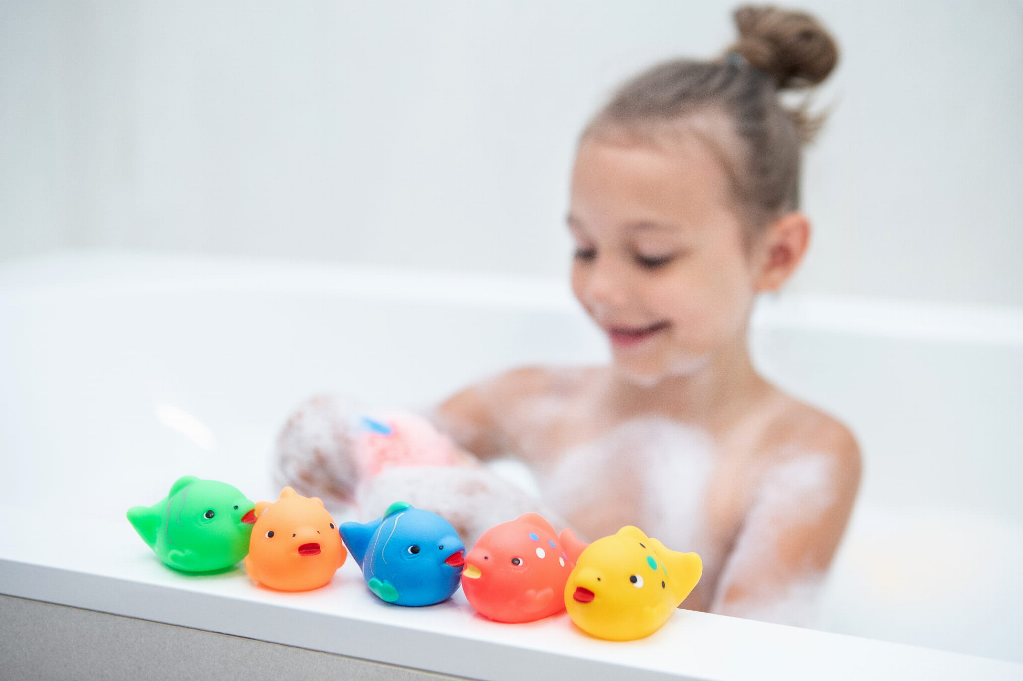 Tullo šarene gumene ribice za kupanje bez rupe 5kom.