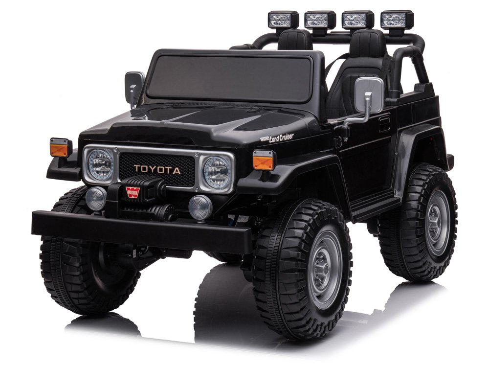 Toyota Land Cruiser auto na akumulator, crni 
